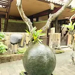 Kerti Beach Bungalow And Restaurant