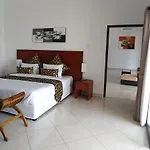 Arya Residence