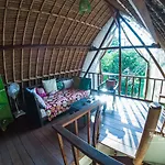 Kuda Laut Bungalows & Diving