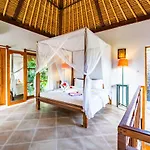 Taman Selini Wahana Beach Resort