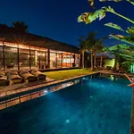 Villa Wirtiga - Elegant 3Bdr Villa In The Heart Of Canggu!