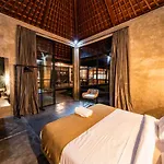 Villa Wirtiga - Elegant 3Bdr Villa In The Heart Of Canggu!