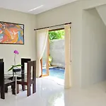 Parkside DenBukit Residence & Suite Jimbaran