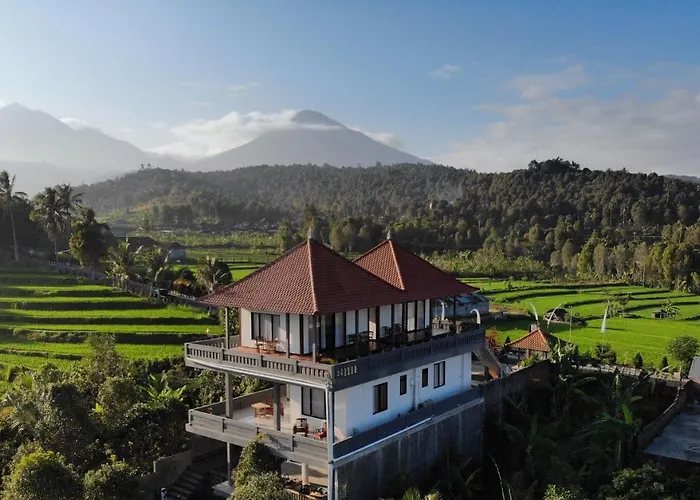 Candra Cottage