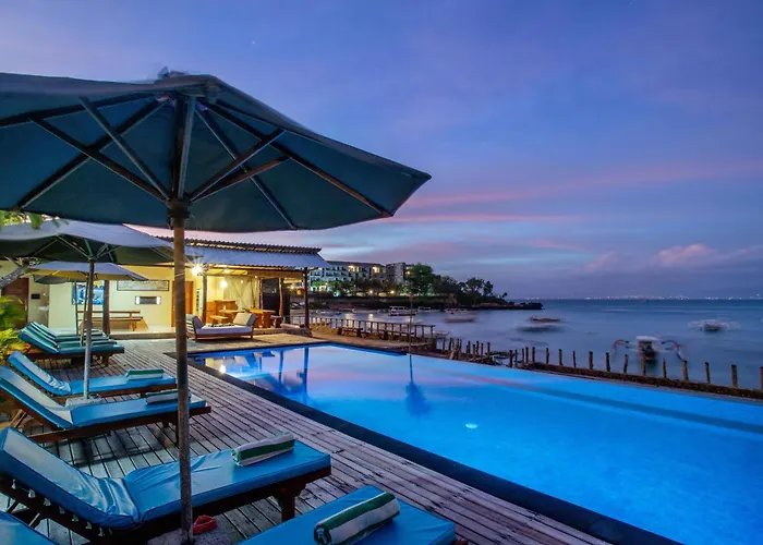 D\'Muncuk Huts Lembongan