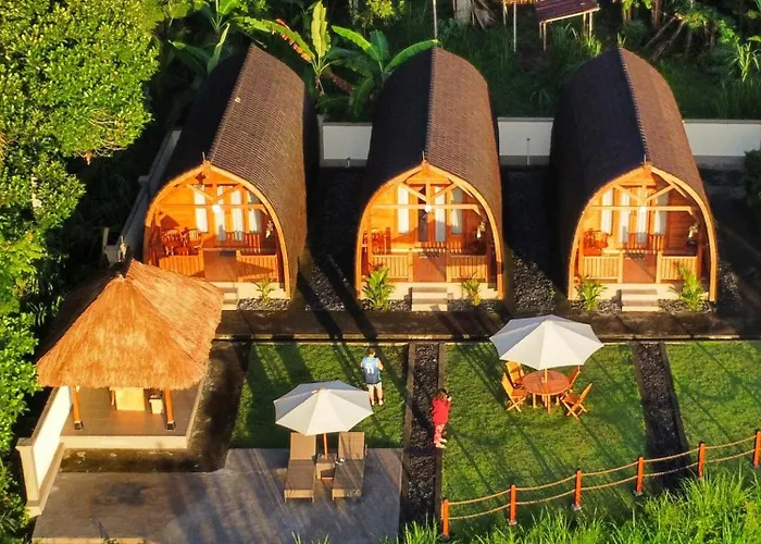Besakih Homestay & Villa