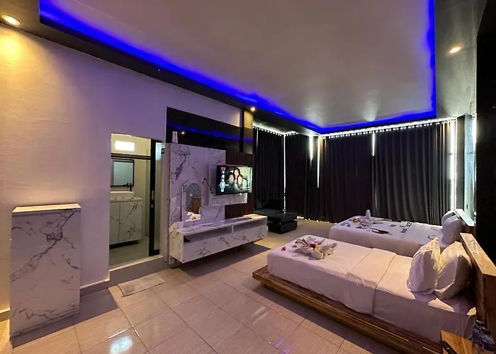 Kelingking Sunset Point Hotel & Spa