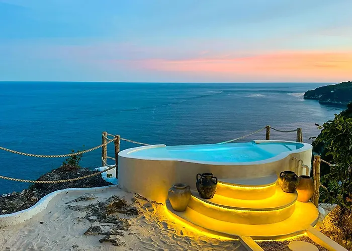 Honeymoon Villa Sea View - Nusa Penida