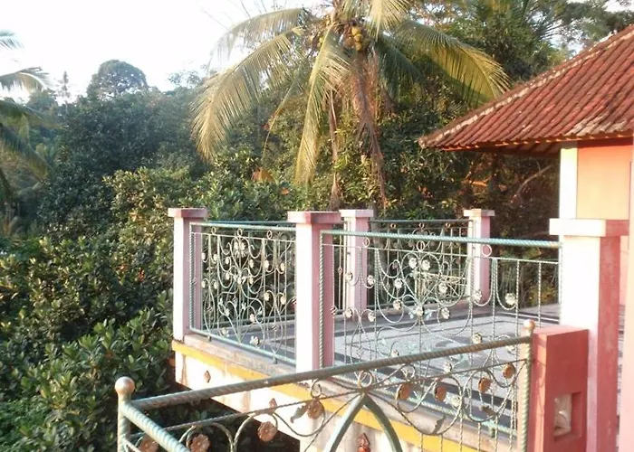 Sudaji Guest House