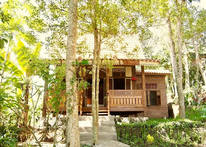 Green Vanilla Bungalow