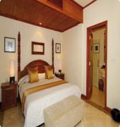 Royal 4*