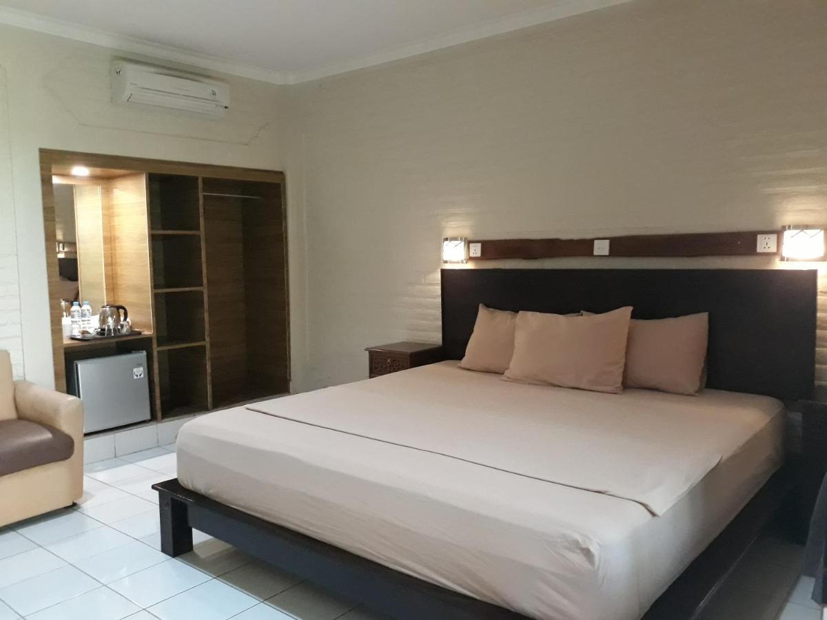 Puri Bali Hotel 2*