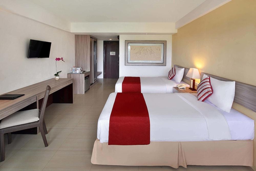 Swiss-belhotel Segara & 4*