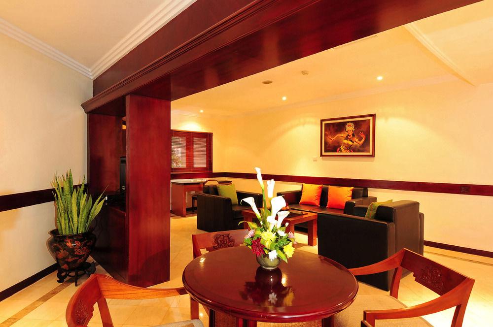 Resort Discovery Kartika Plaza