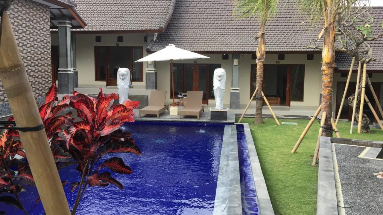 Lilis Cempaka Mas Hotel