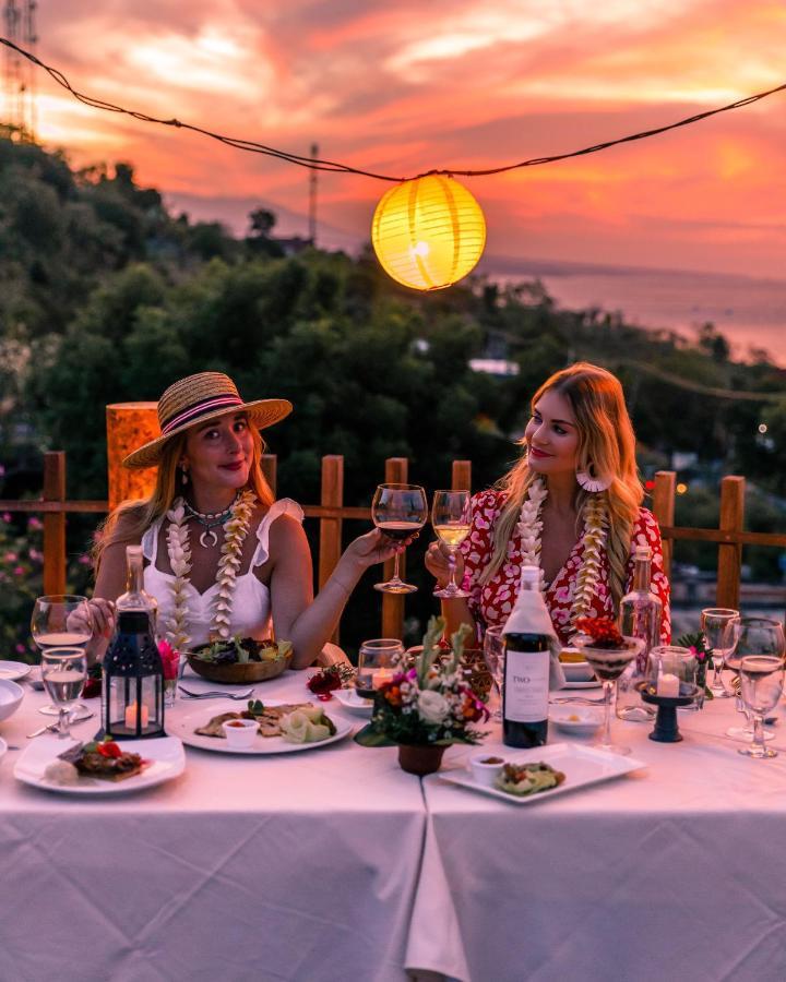 Villa The Griya And Amed (Bali)