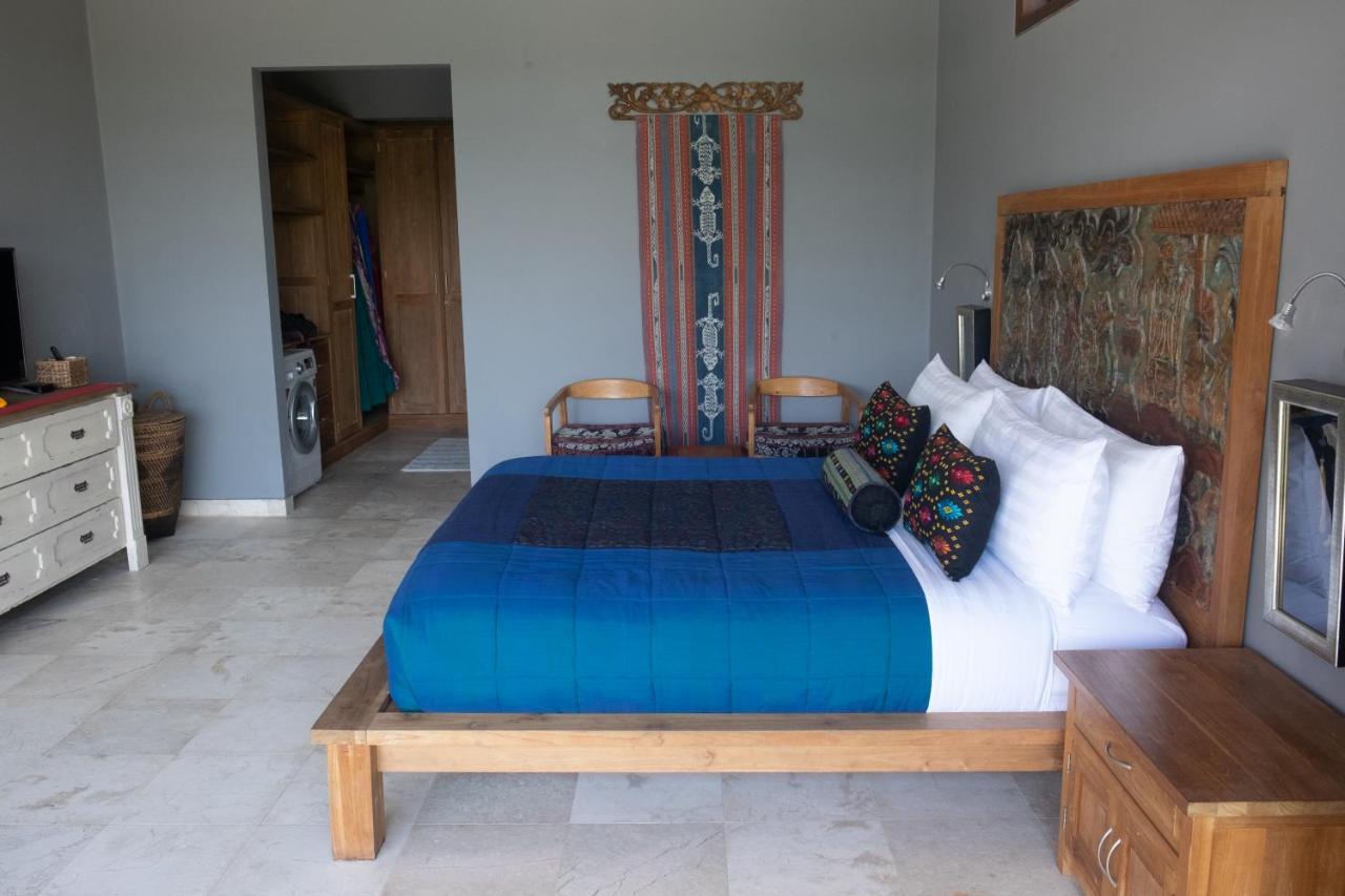 Villa Wake In Paradise And Luxury Lebah Villas