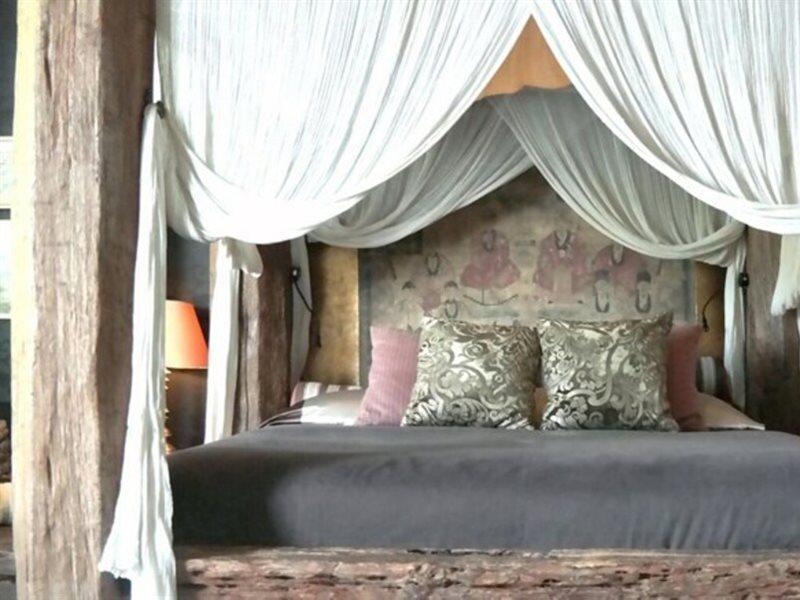 Hotel Damai Lovina 4*