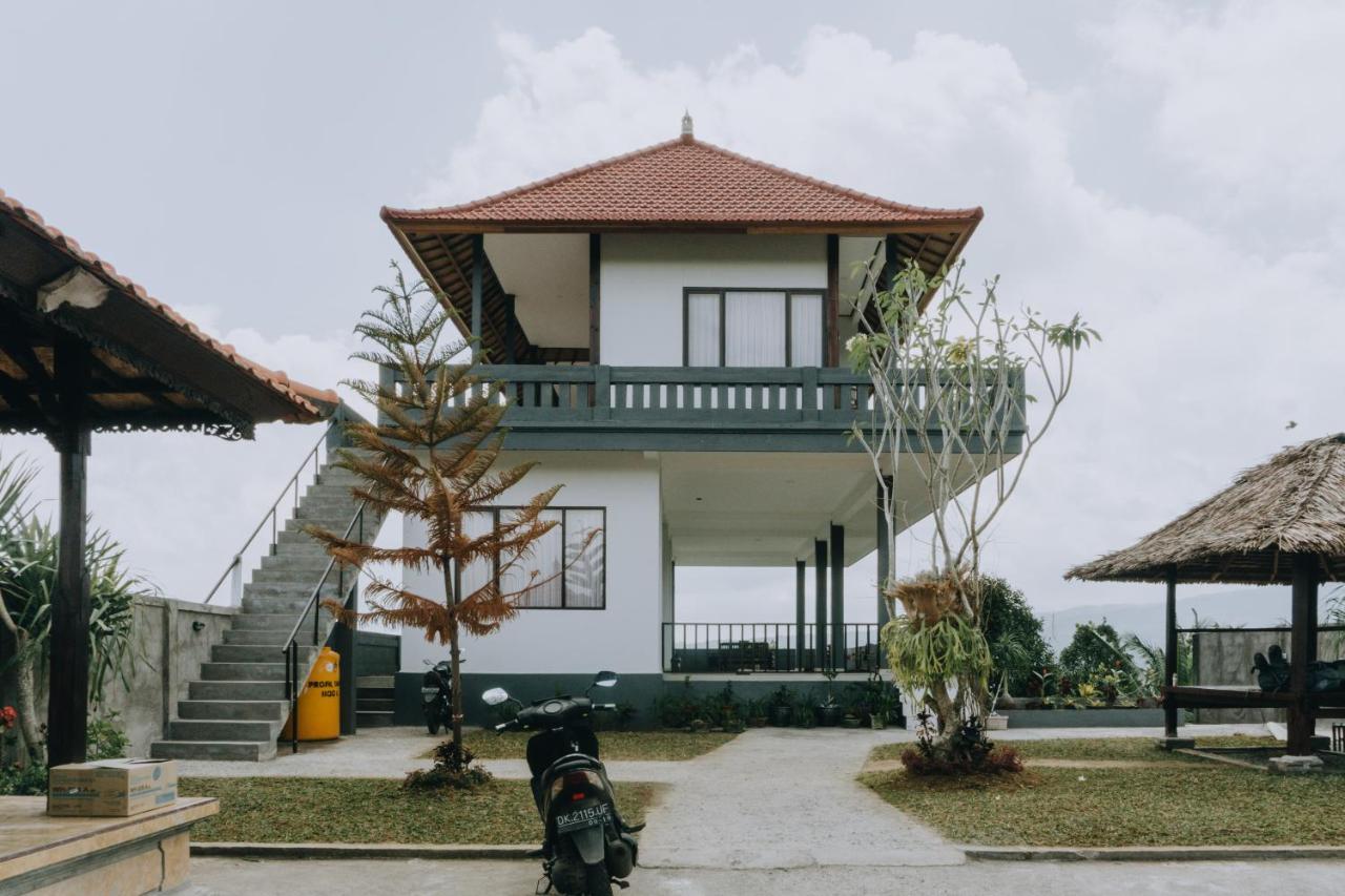 Candra Penginapan Munduk (Bali)