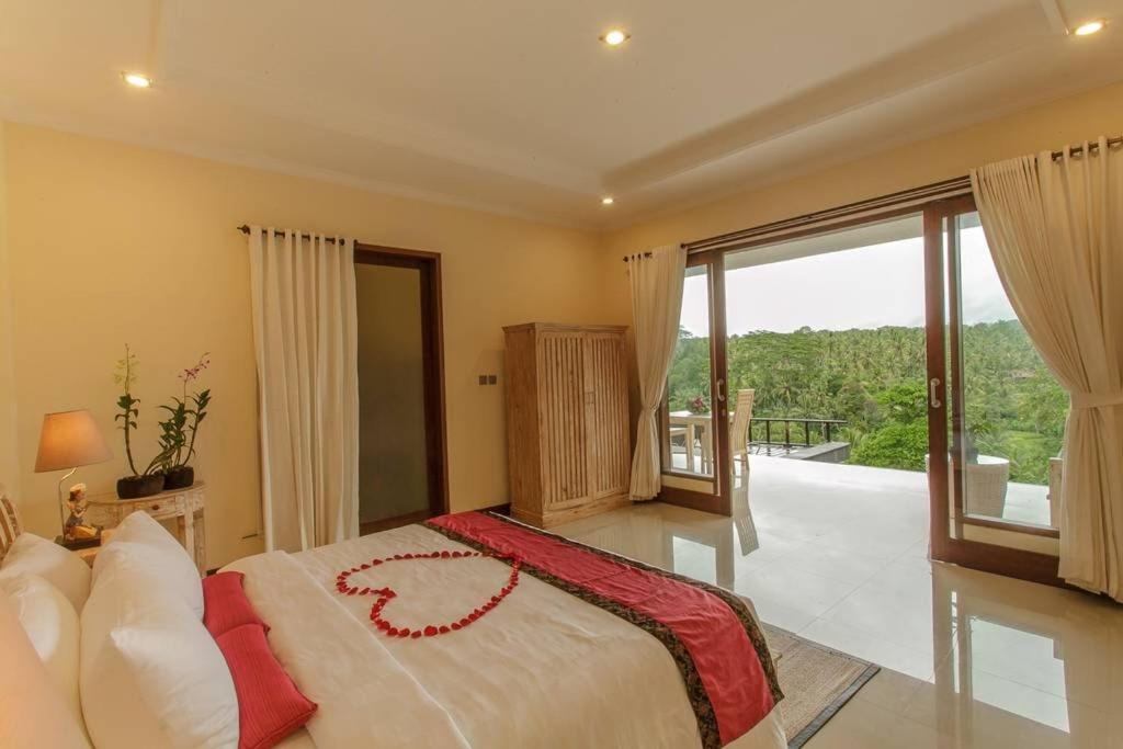 Resor Sayan Terrace 4*