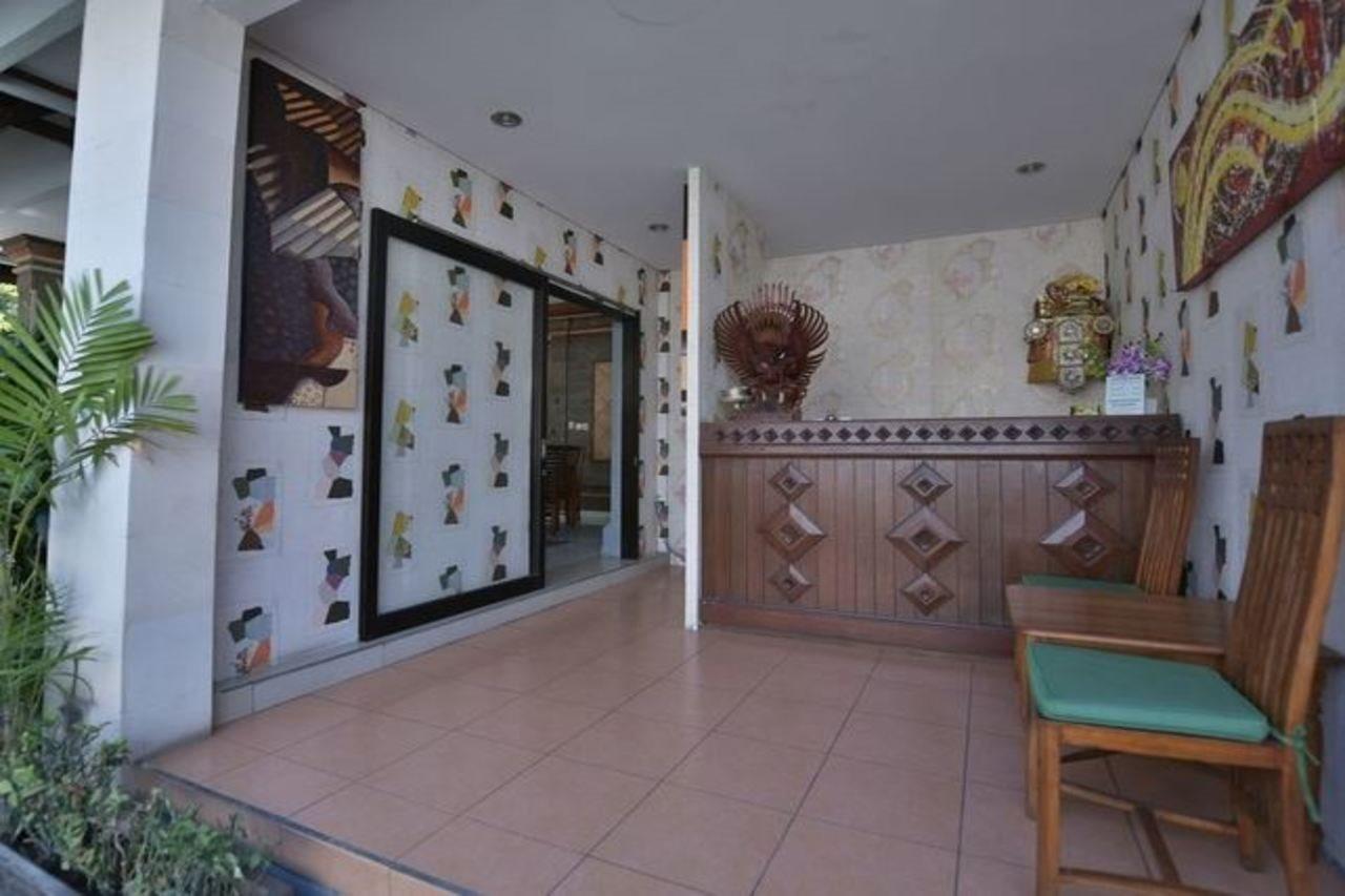 Hotel Sandat Kuta 3*