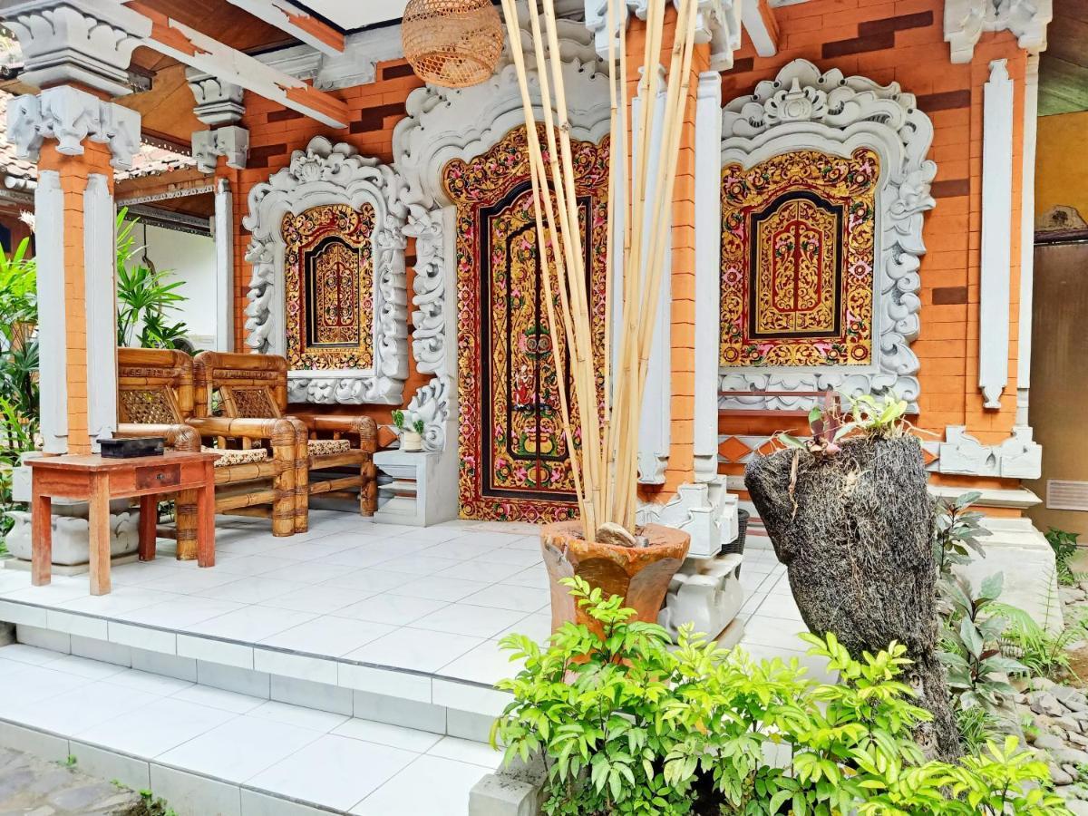 Binaria Museum Hotel 2*