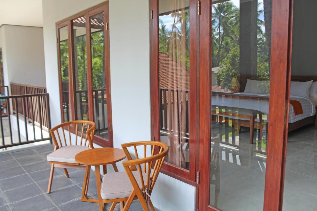 Resort The Kirana Tembok