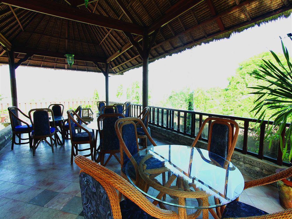 Seaview Hotel 3*