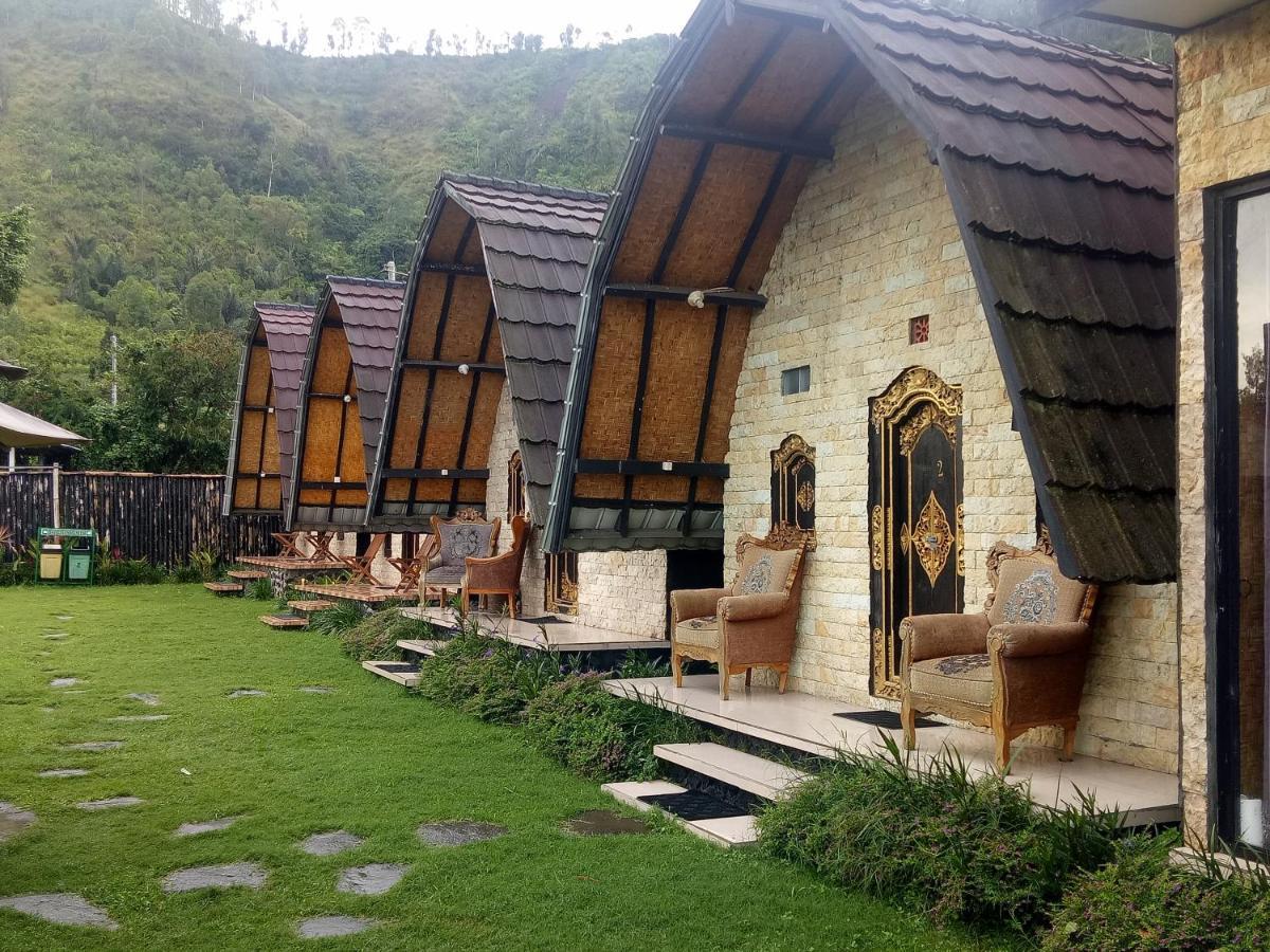 Bunbulan Hill And Kintamani (Bali)