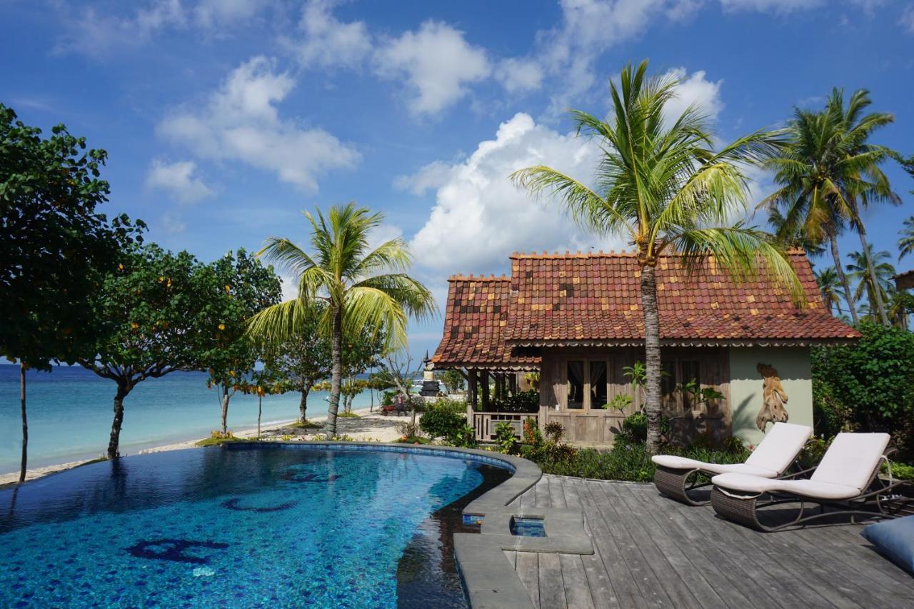 Blue Harbor Beachfront & Resto 4*