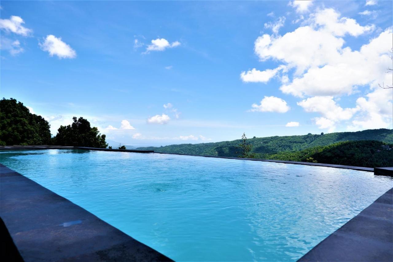 Swar Bali Hotel 2*