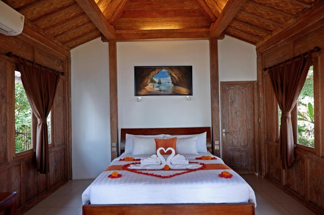 Blue Harbor Beachfront & Resto 4*