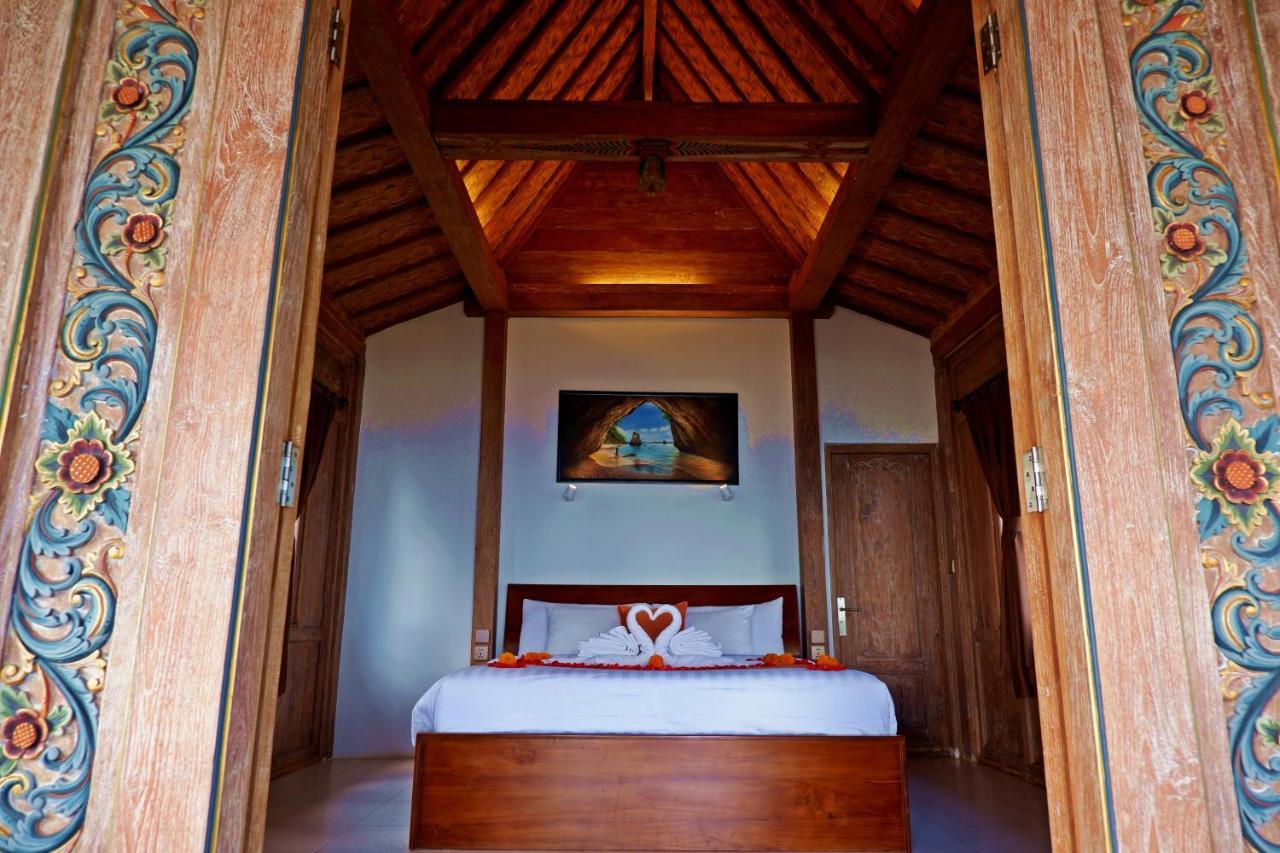 Hotel Blue Harbor Beachfront & Resto