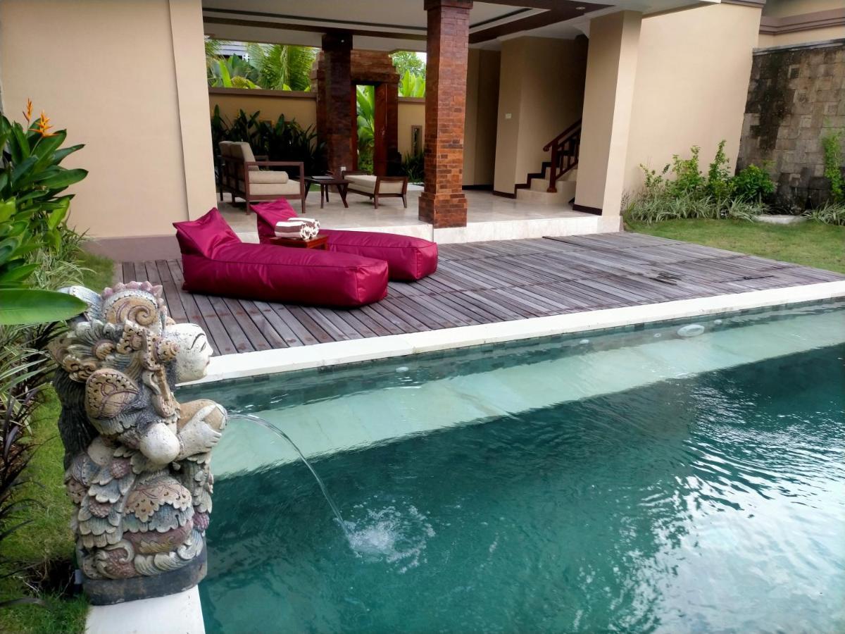 The Grand Villandra 4* Lovina (Bali)