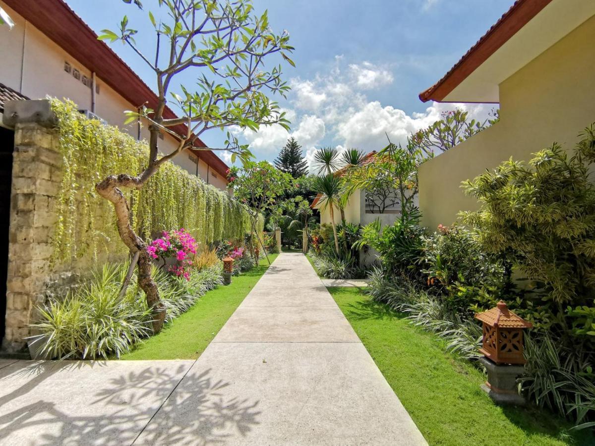Resort Kuta Puri Bungalows, And