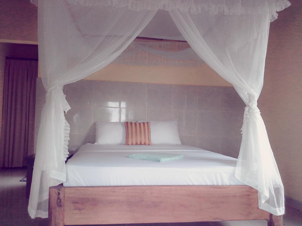Rumahku Homestay *