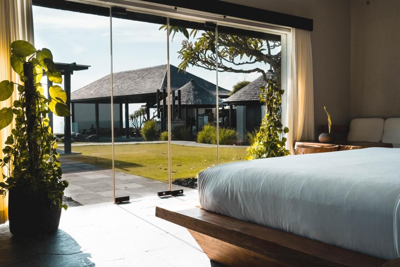 The Istana Uluwatu (Bali)