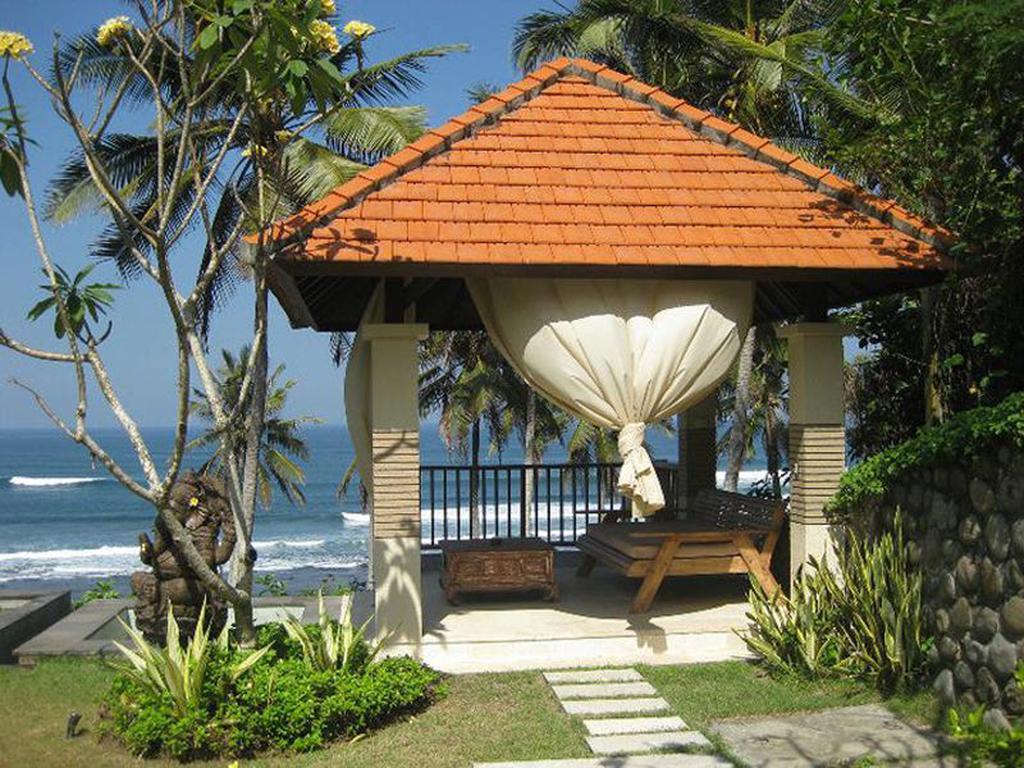 Guest house Rumah Pantai Bali Selemadeg (Bali)