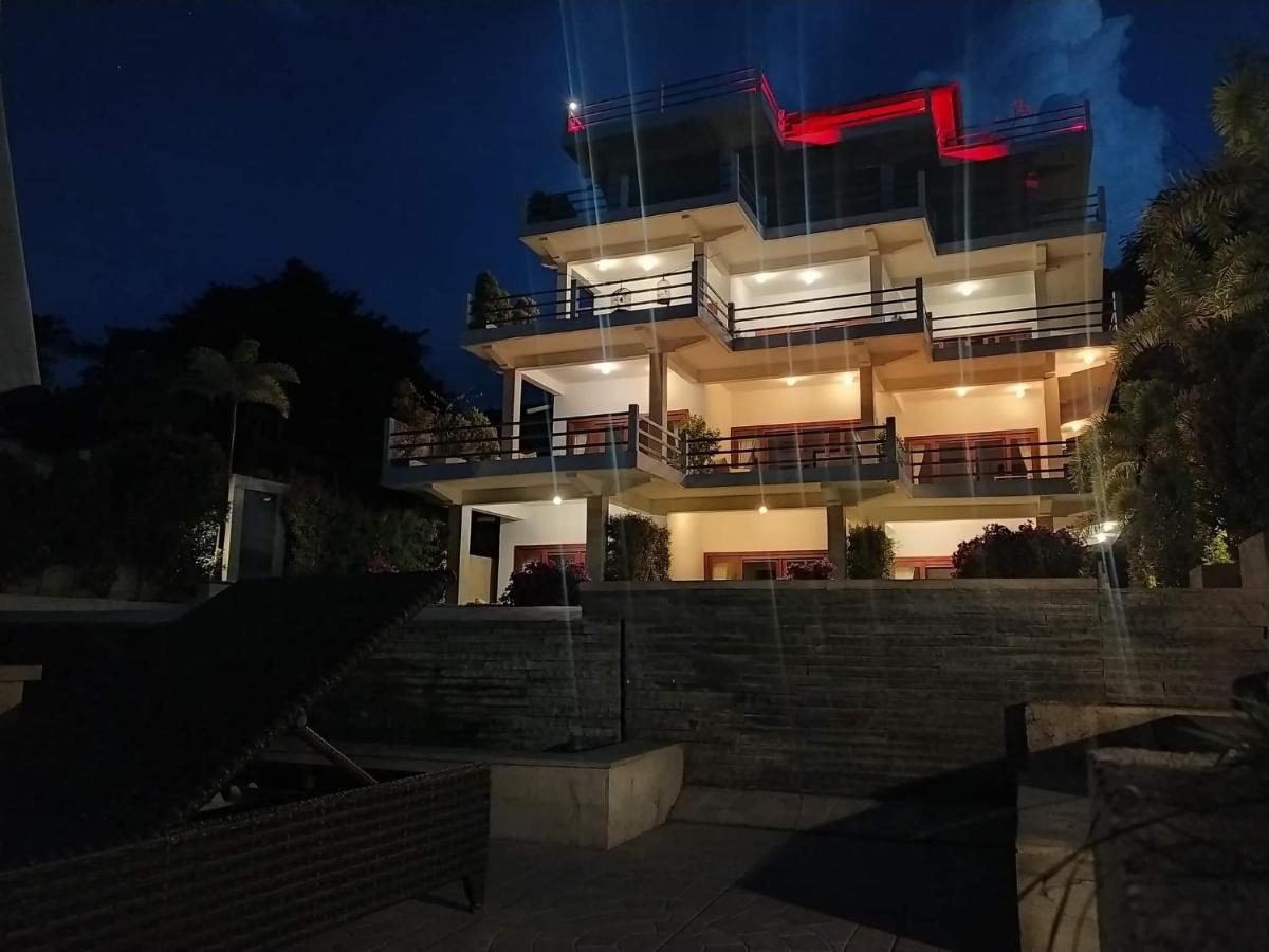 Ocean Hotel 3*