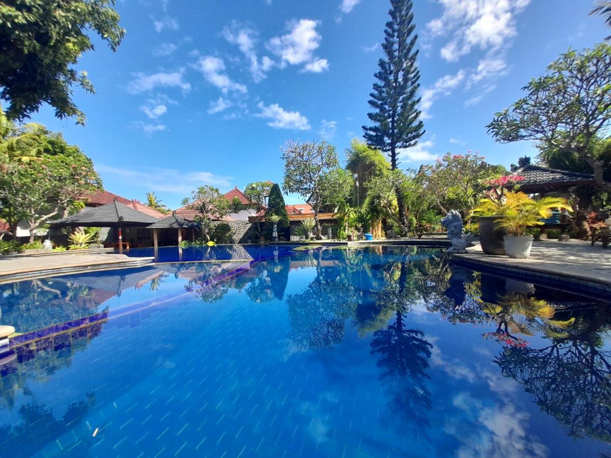 Puri Bali 2* Lovina (Bali)