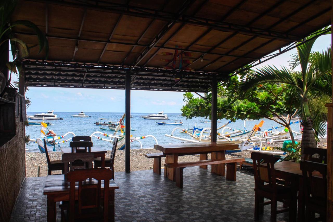 Coconut & Warung Guest house Amed (Bali)