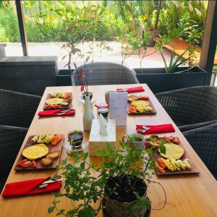 Hotel Le Chien Rouge Lovina (Bali)