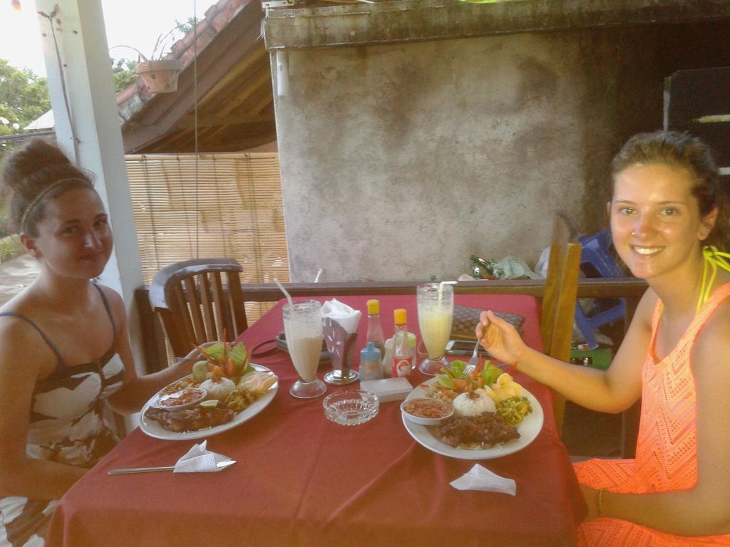 Titi Sedana Homestay *