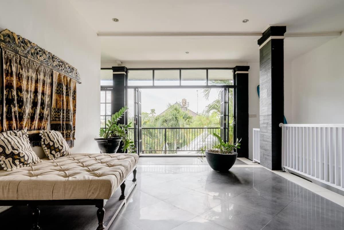 Lingkar 89a Villa *