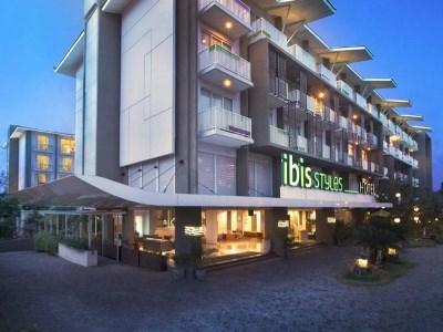 Ibis Styles Bali Benoa Hotel 4*