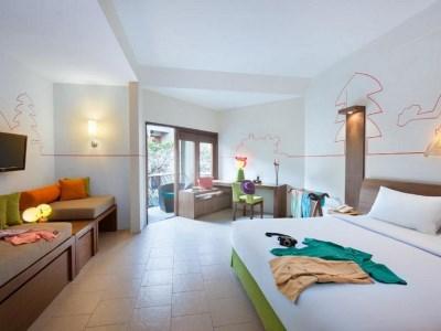 Hotel Ibis Bali Street 3*