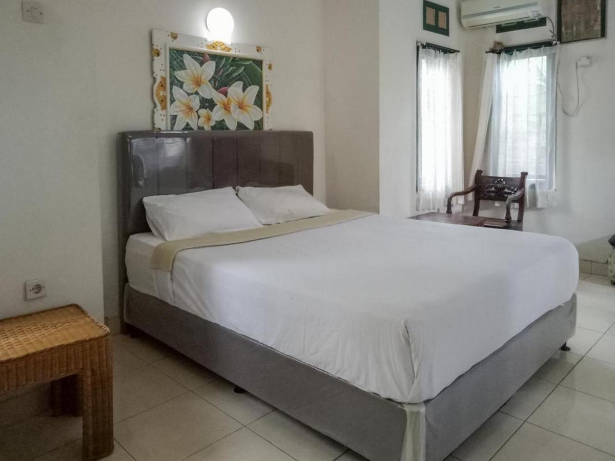 Hotel Daton House Near Bali Zoo Ubud Mitra Reddoorz 2*