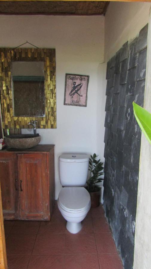 Guest house Dikaloha Surfschool And *