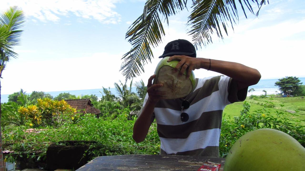 Guest house Dikaloha Surfschool And