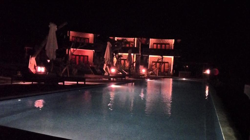 Gubug Balian Selemadeg (Bali)